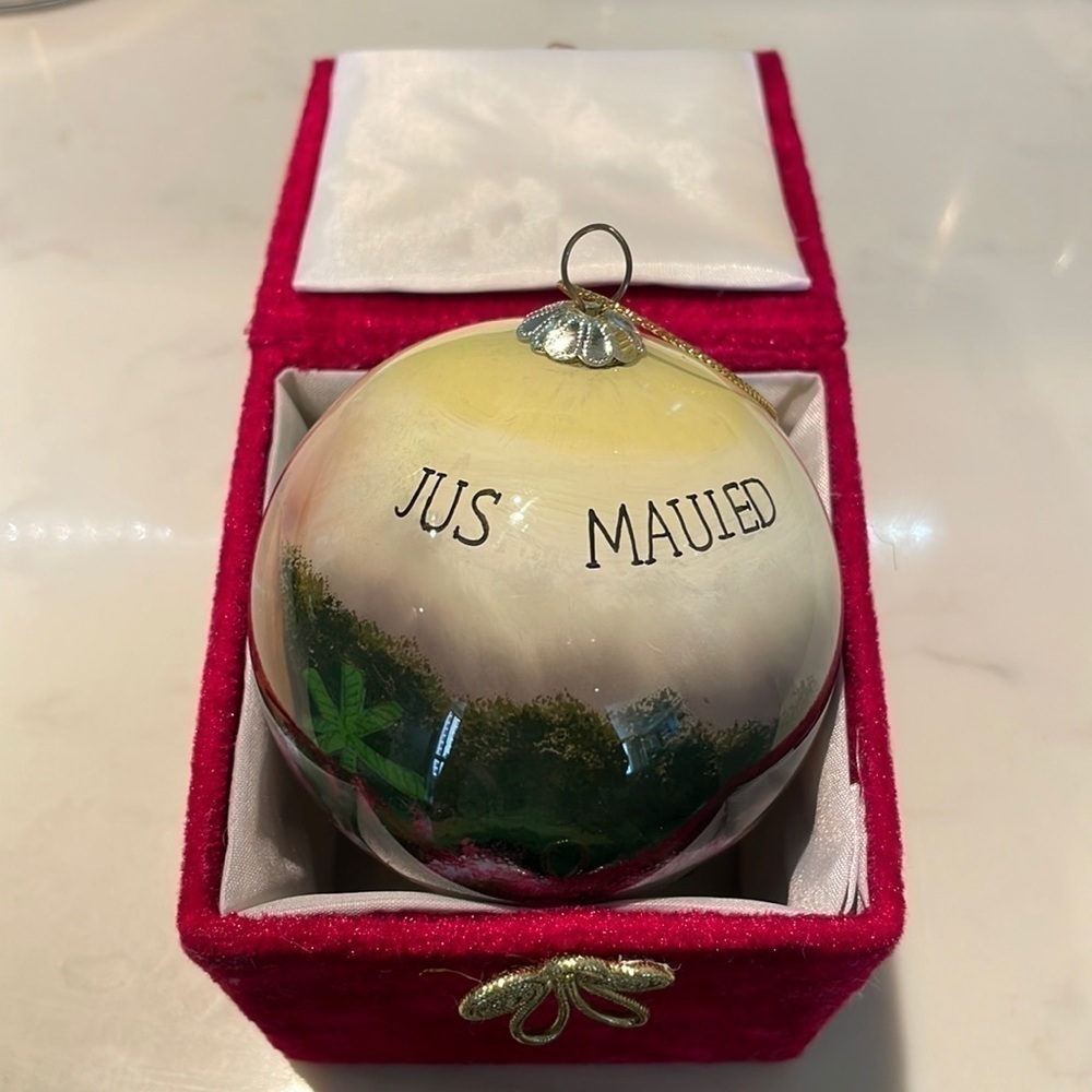 jus Mauied Christmas ornament / new